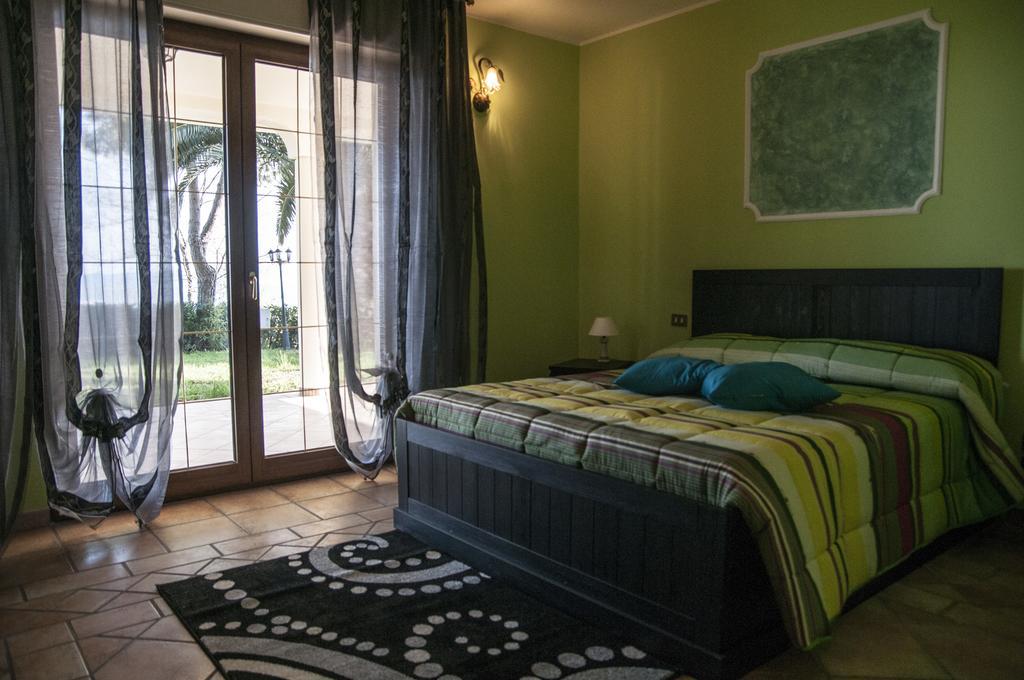 Casale Delle Rose B&B Fattoria Montepagano 部屋 写真