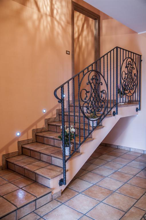Casale Delle Rose B&B Fattoria Montepagano エクステリア 写真